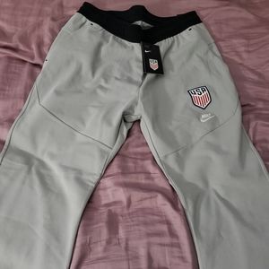 Nike Tech Fleece USA Pants